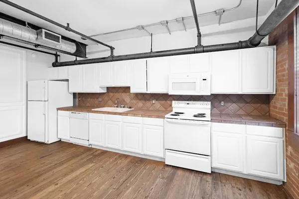 $1,250 | 1011 Wood Street, Unit 201, Houston, TX 77002