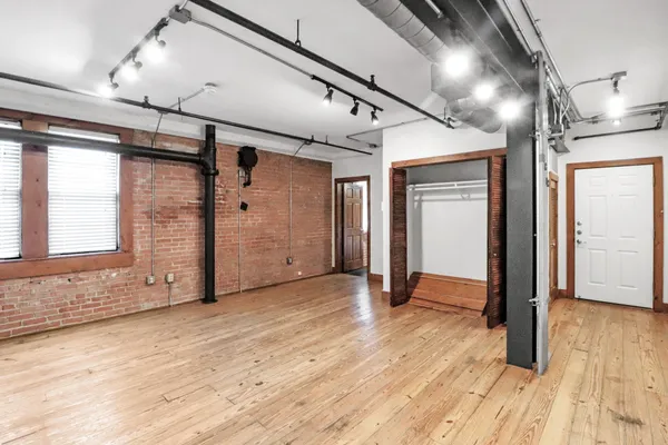 $1,250 | 1011 Wood Street, Unit 201, Houston, TX 77002