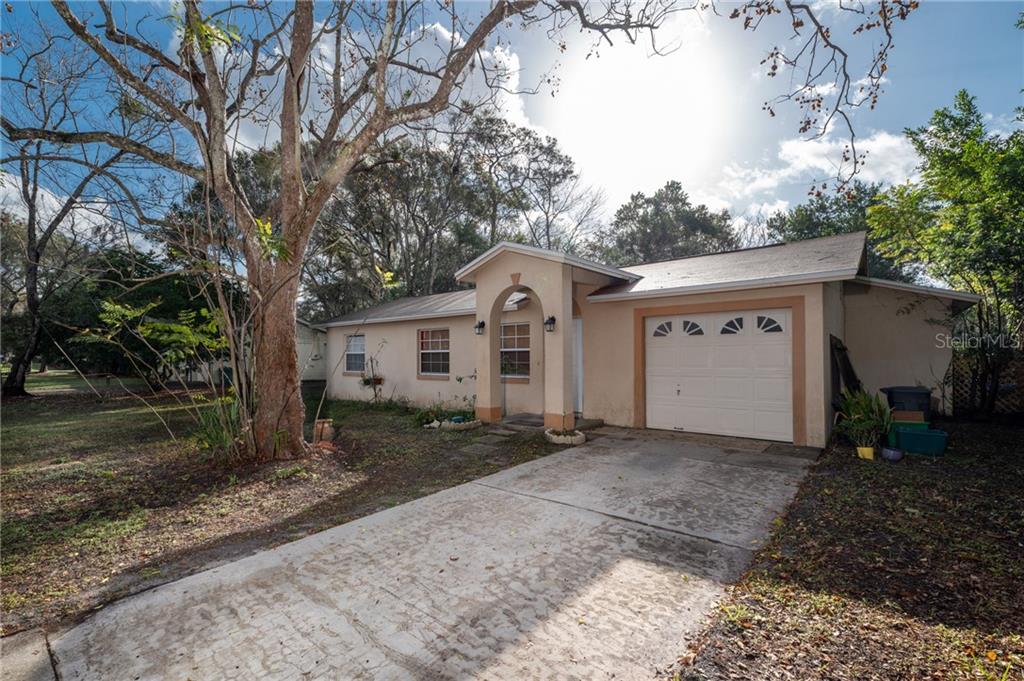 329 Colomba Road DeBary, FL 32713 - Photo 1 of 1