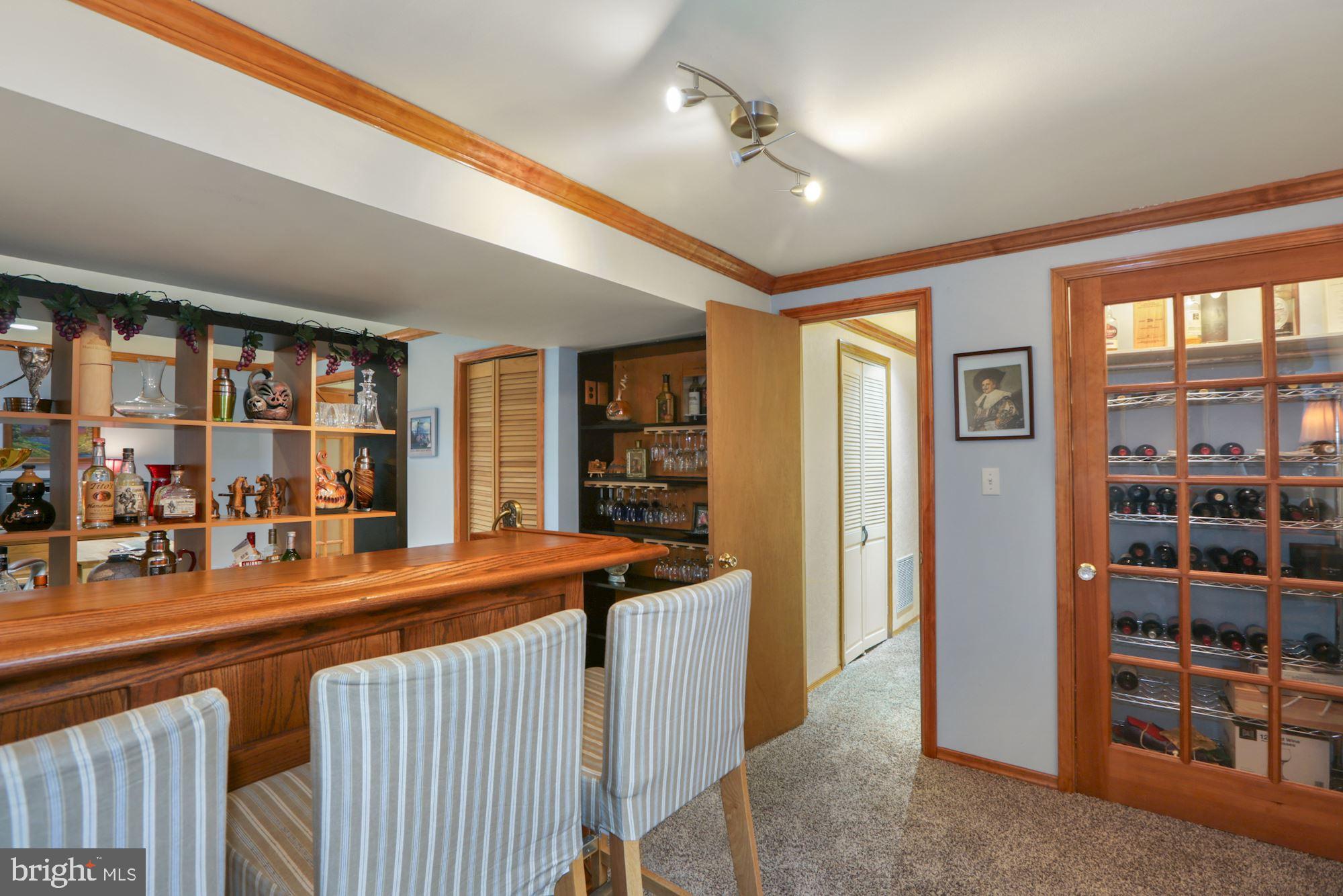 10613 Pineview Road Manassas, VA 20111 - Photo 25 of 51 Bar Area