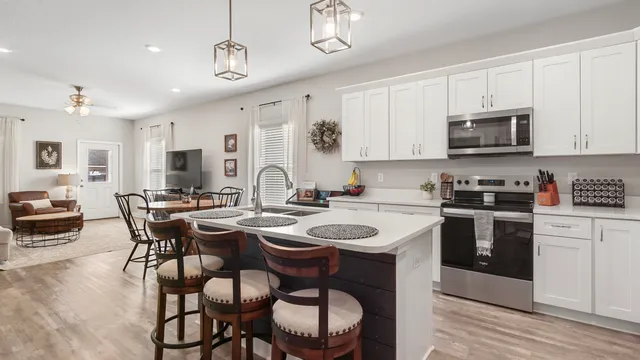 $299,900 | 50 Jessica Court, Freeport, FL 32439