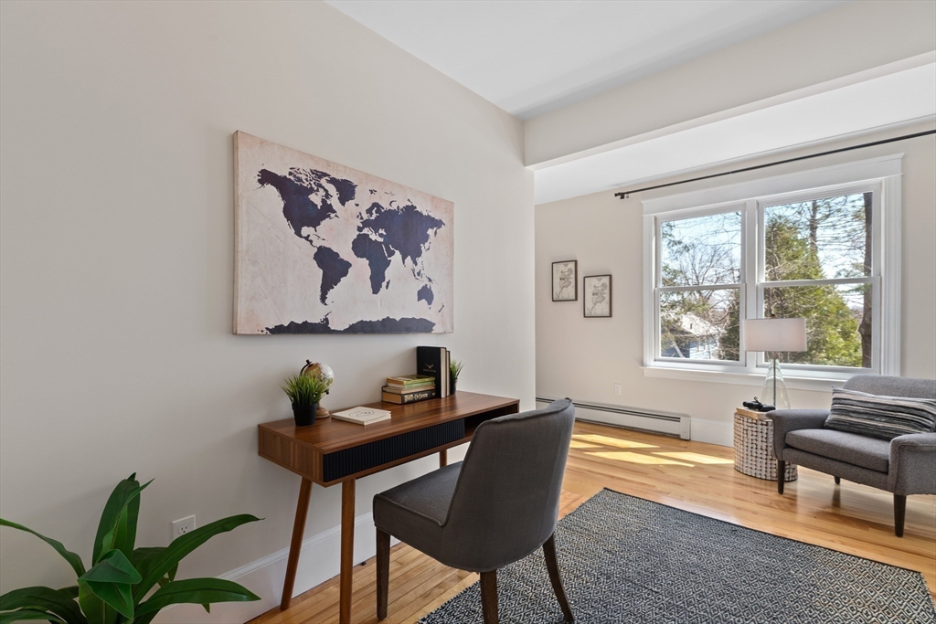 10 Neptune Road Worcester, MA 01605 - Photo 17 of 31