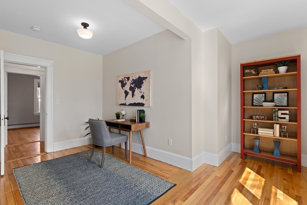 10 Neptune Road Worcester, MA 01605 - Photo 18 of 31