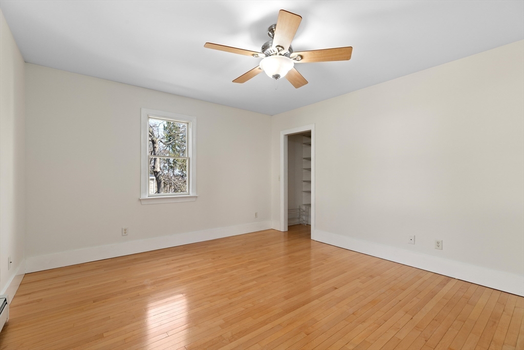 10 Neptune Road Worcester, MA 01605 - Photo 23 of 31