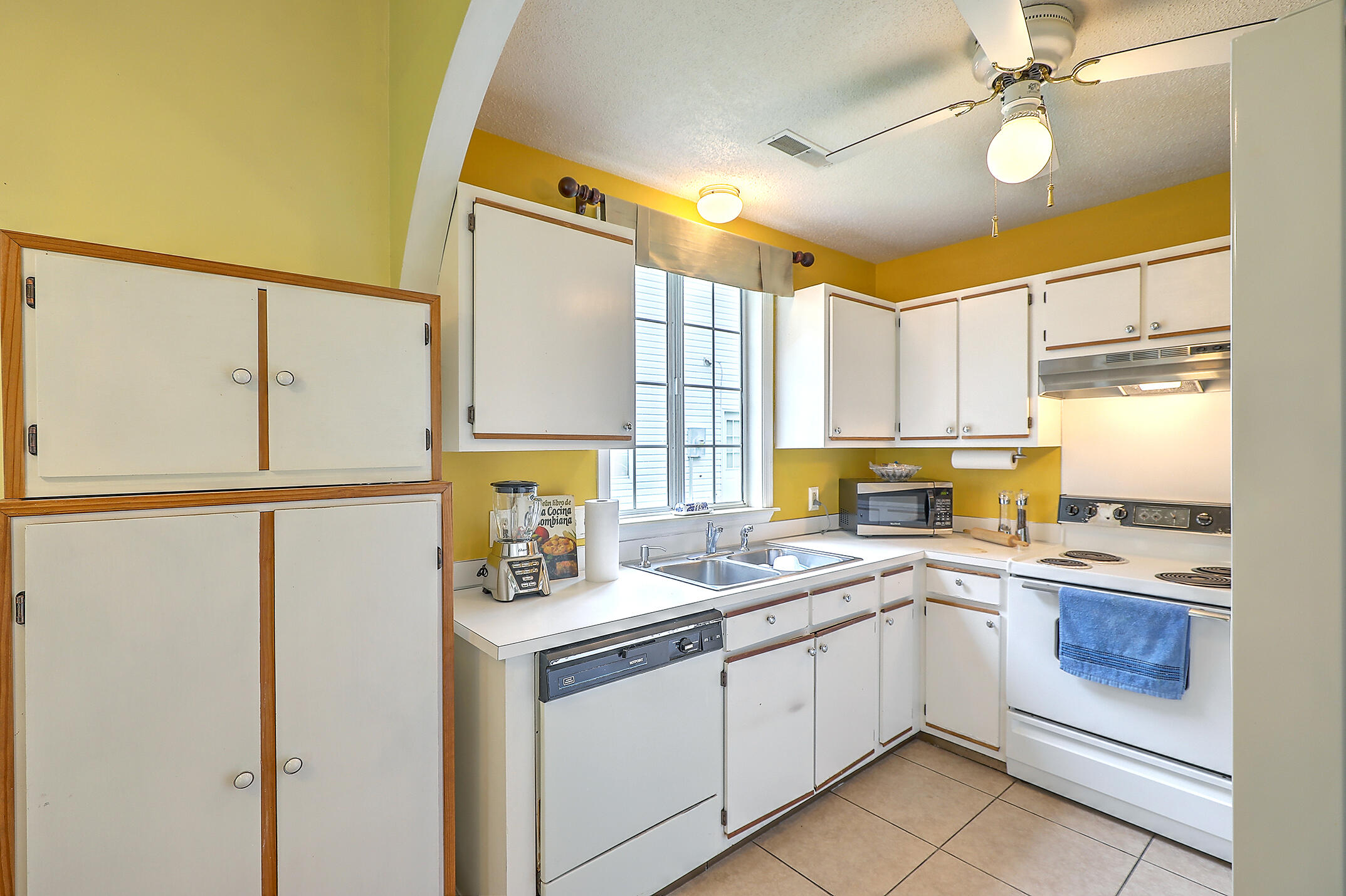 122 Lowndes Road Goose Creek, SC 29445 - Photo 18 of 46 0W7A3034_35_36_37_38_39_40