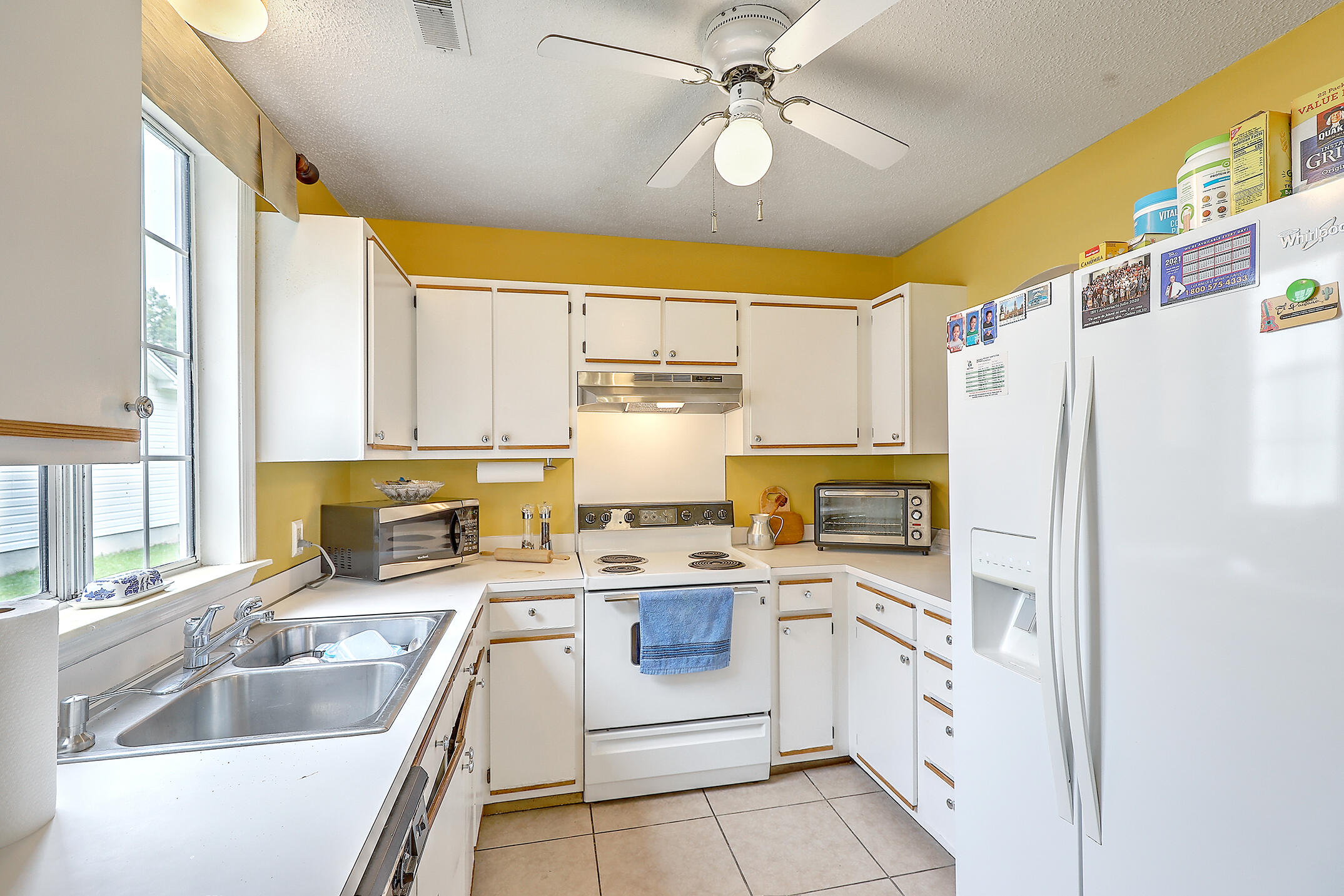 122 Lowndes Road Goose Creek, SC 29445 - Photo 4 of 46 0W7A3027_28_29_30_31_32_33