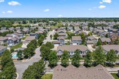 $319,900 | 7264 Governors Row, Avon, IN 46123