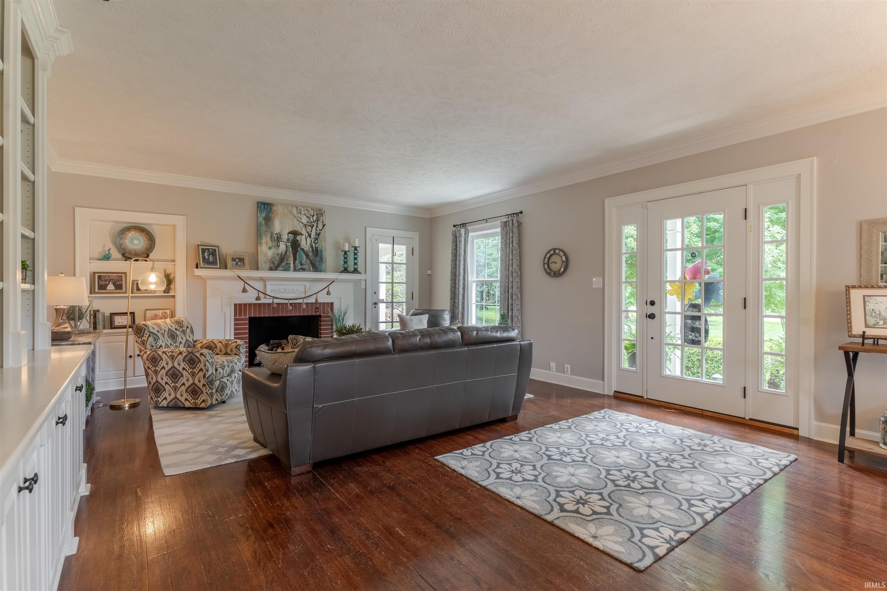 7110 Newburgh Road Evansville, IN 47715 - Photo 4 of 50