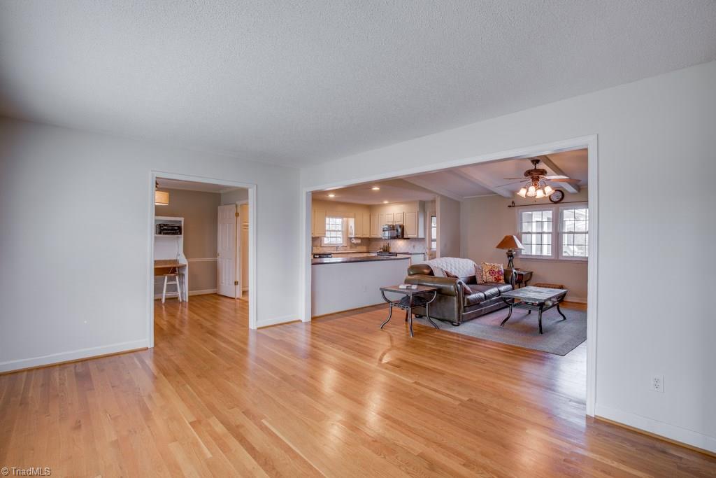 545 Drumheller Road Clemmons, NC 27012 - Photo 3 of 30 Gallery Image 3
