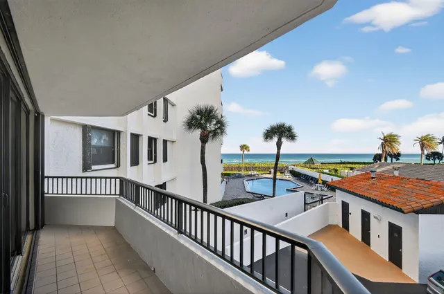 $4,200 | 600 Ocean Drive, Unit 2C, Juno Beach, FL 33408