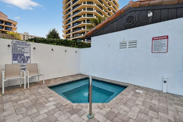 $4,200 | 600 Ocean Drive, Unit 2C, Juno Beach, FL 33408