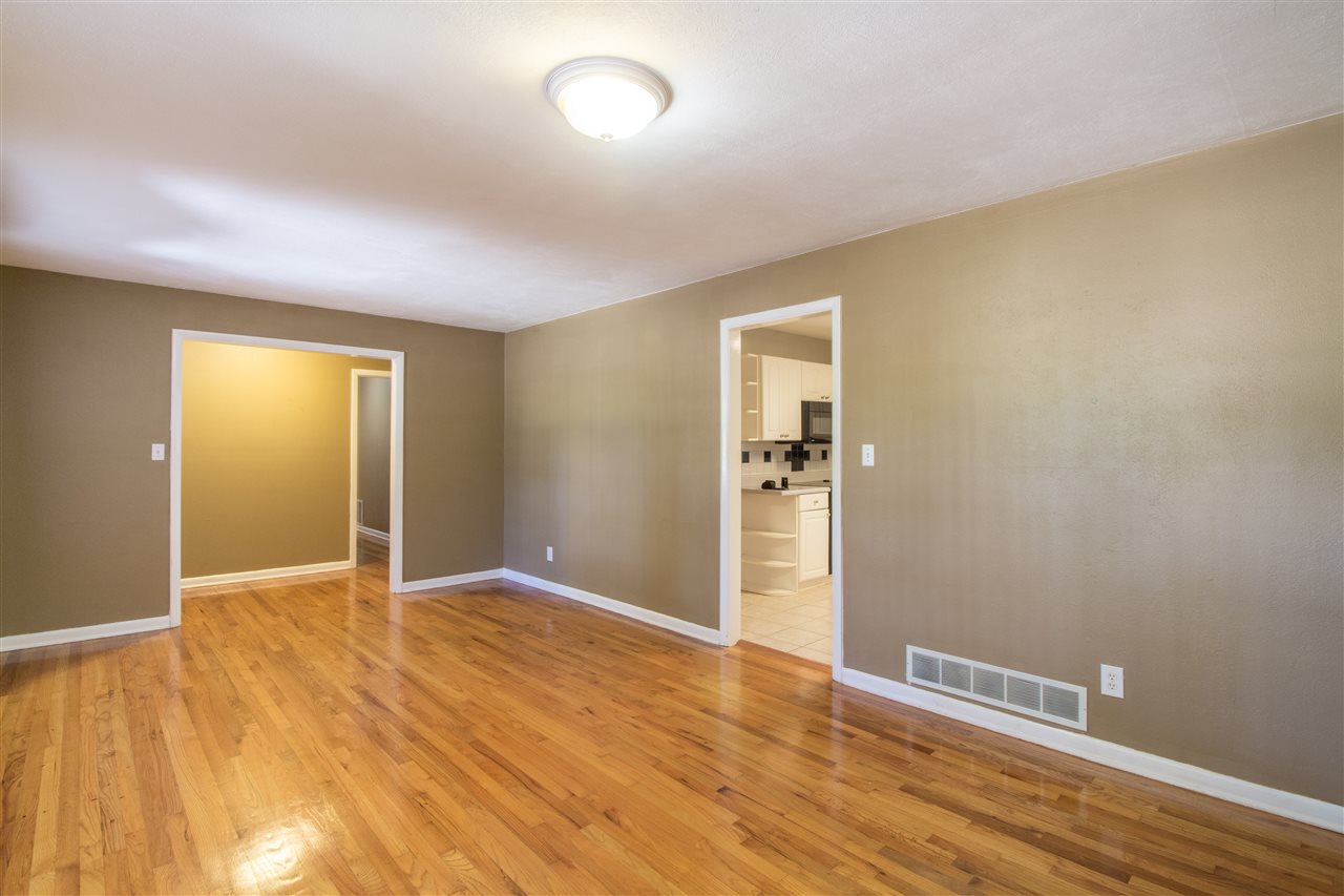 2112 Ridgetop Drive Tallahassee, FL 32303 - Photo 4 of 25 Gallery Image 4