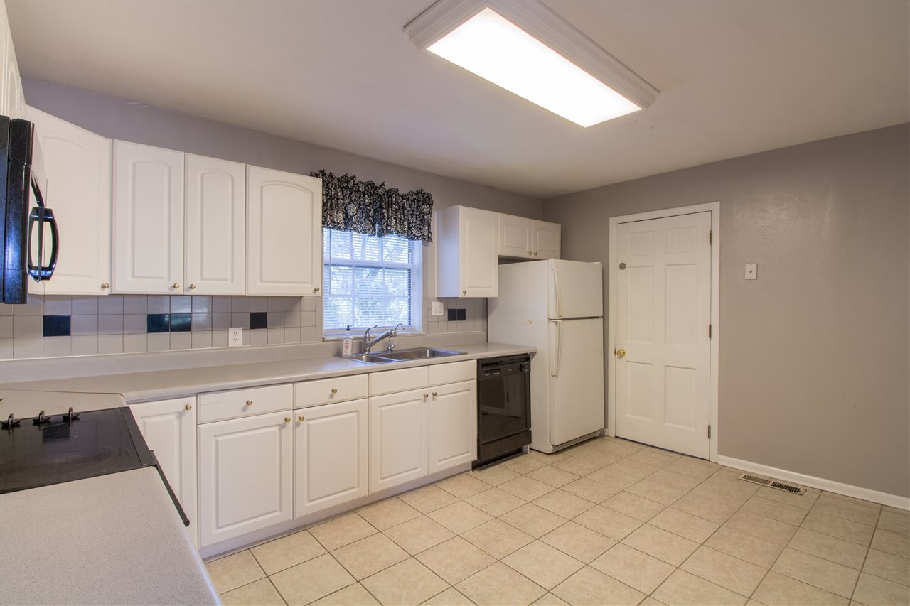 2112 Ridgetop Drive Tallahassee, FL 32303 - Photo 6 of 25 Gallery Image 6