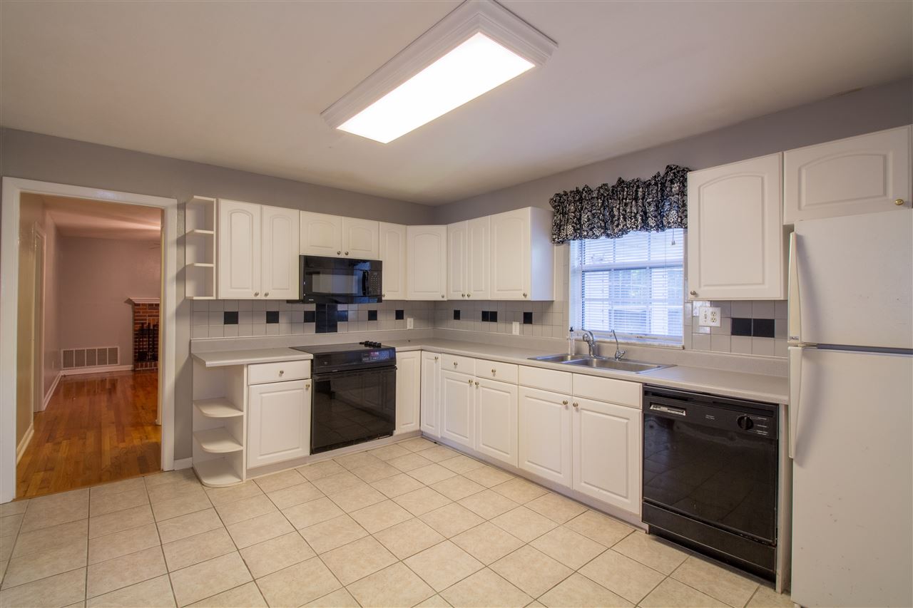 2112 Ridgetop Drive Tallahassee, FL 32303 - Photo 7 of 25 Gallery Image 7