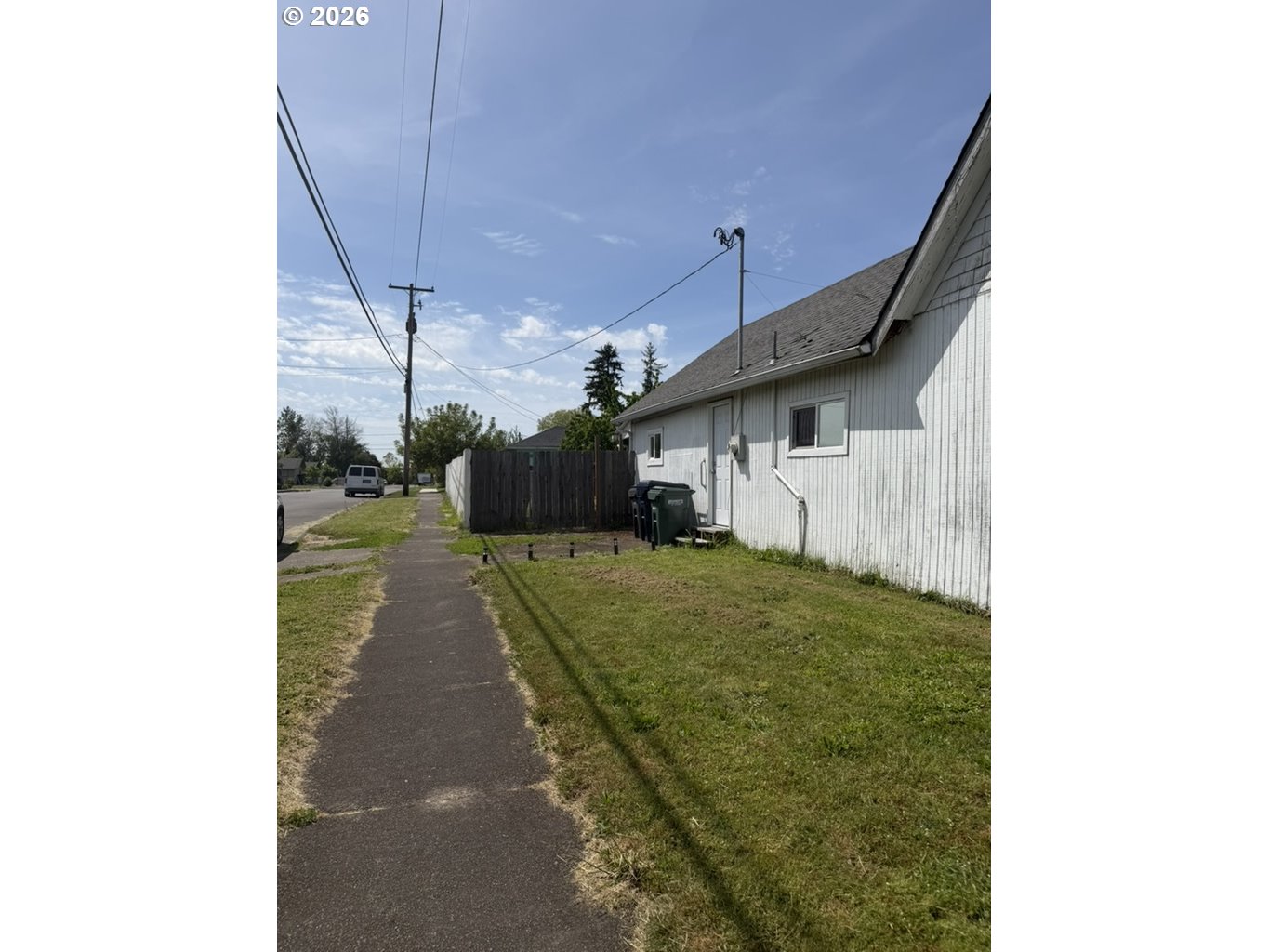 690 South 6th Street Independence, OR 97351 - Photo 4 of 7