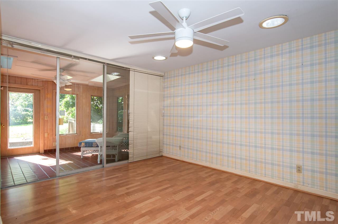 2707 North Mayview Road Raleigh, NC 27607 - Photo 13 of 25 a view of an empty room with a window