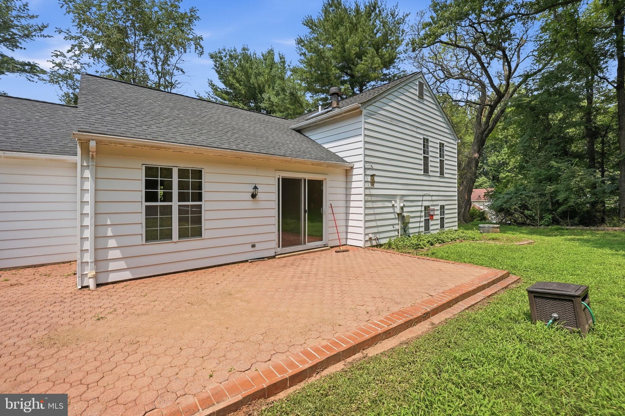 3103 Honda Road Oakton, VA 22124 - Photo 6 of 10