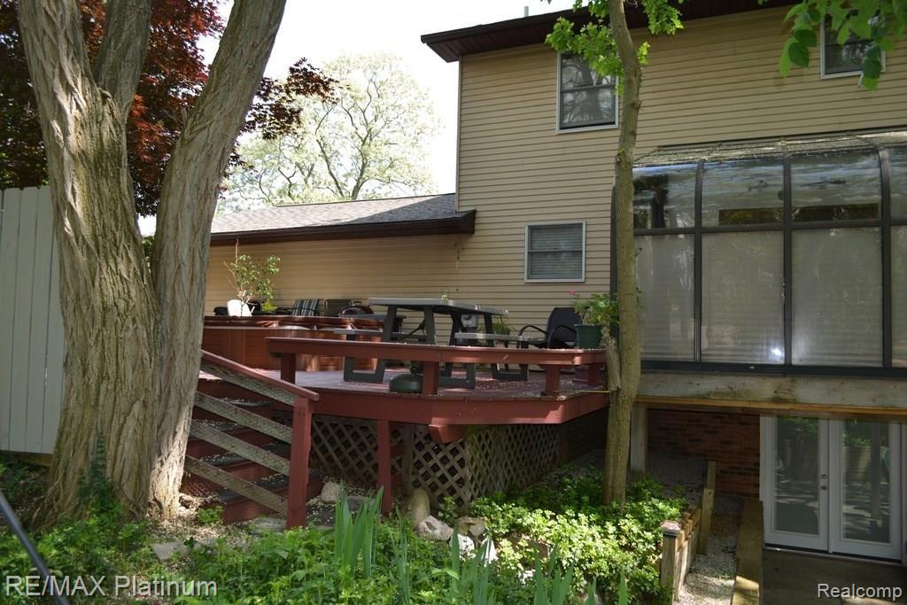 oak valley back of house.jpg