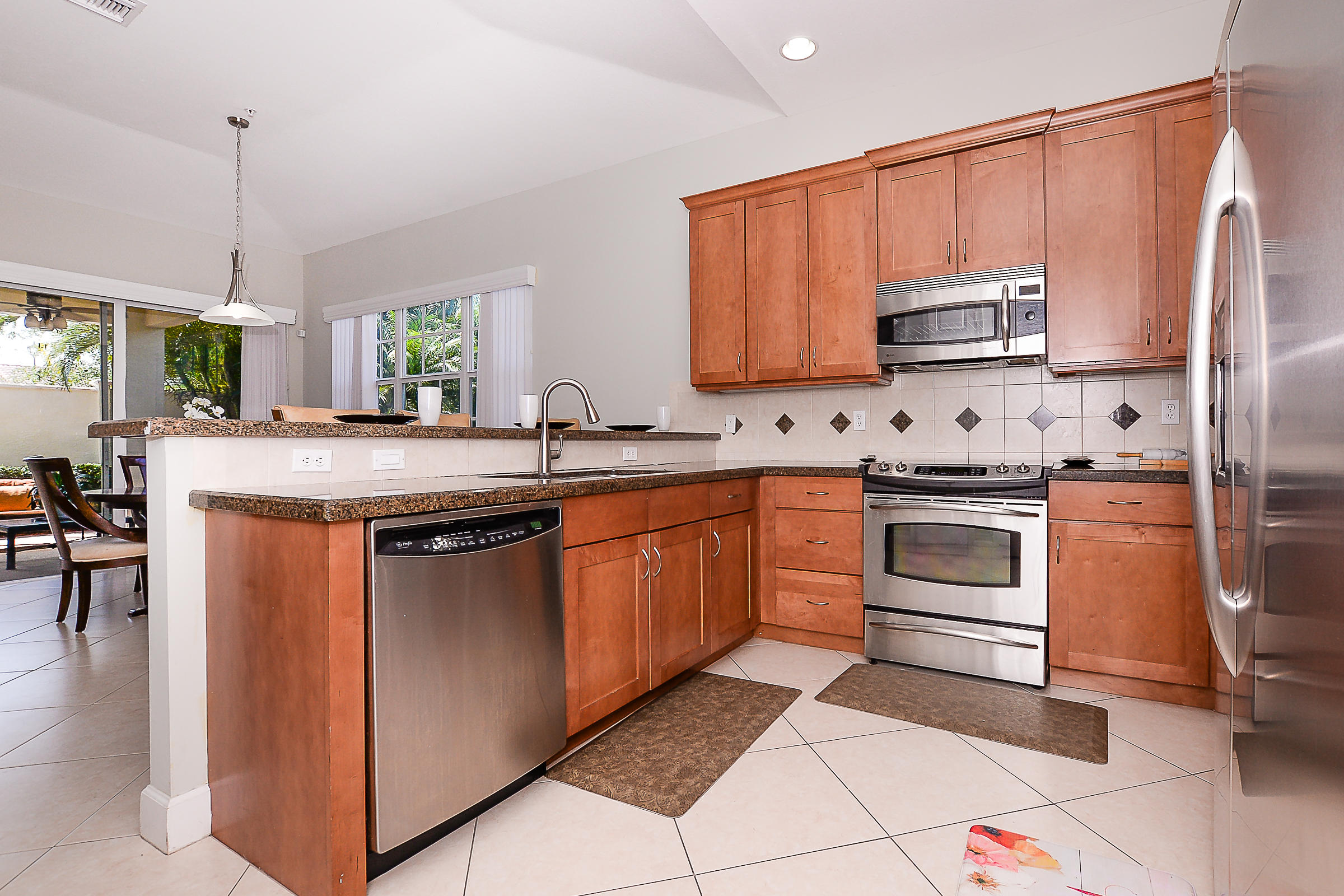 10071 Southwest Dolce Road Port St. Lucie, FL 34986 - Photo 16 of 55 Kitchen View