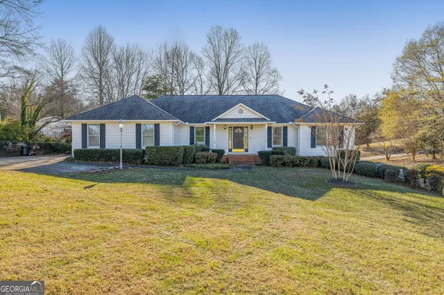 $555,000 | 605 Chenocetah Drive, Cornelia, GA 30531