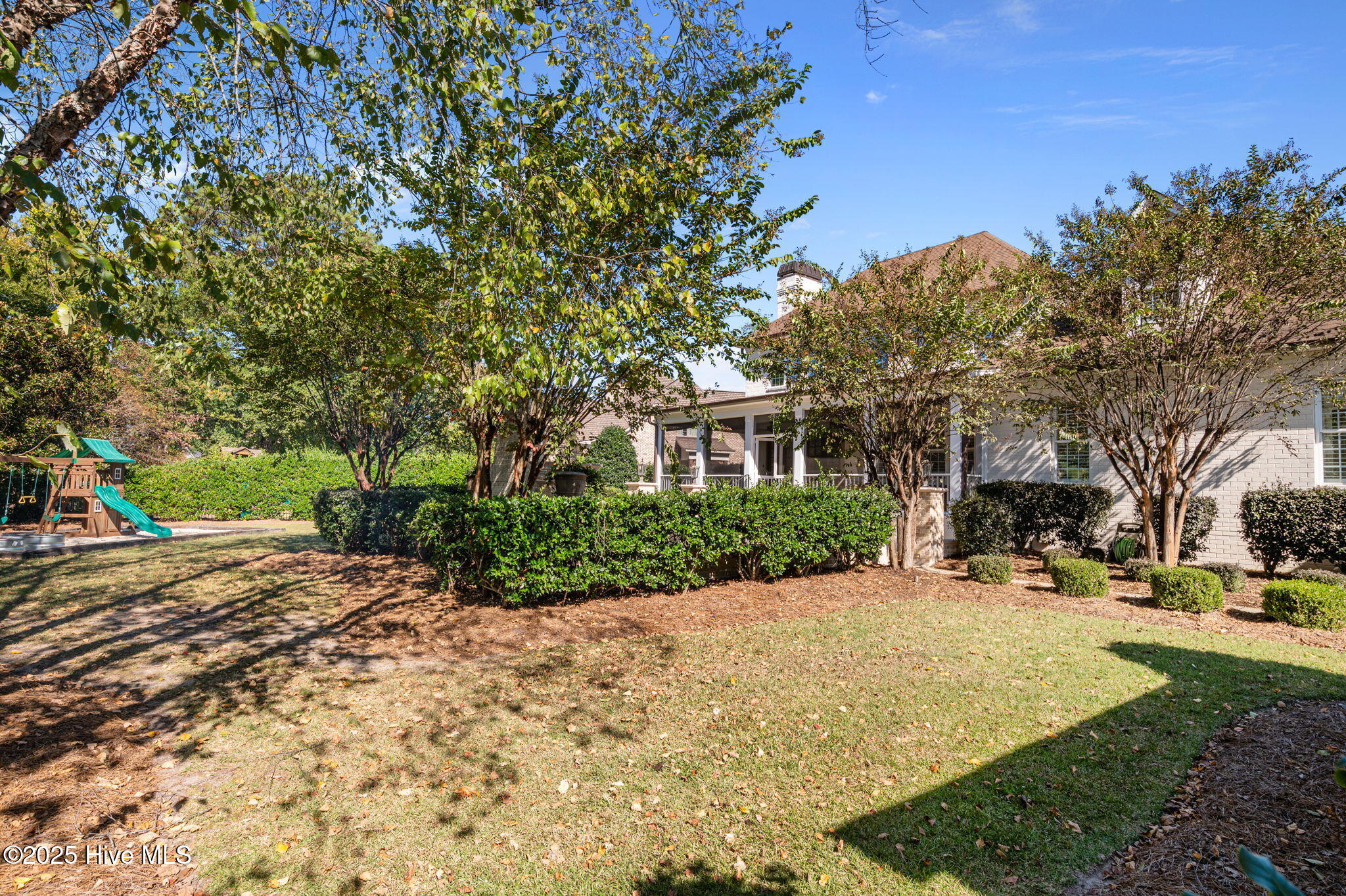 909 Nottingham Road Greenville, NC 27858 - Photo 63 of 70 63-web-or-mls-LHV_9902