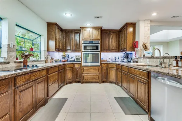 $3,000 | 1602 Glen Valley Drive, Irving, TX 75061