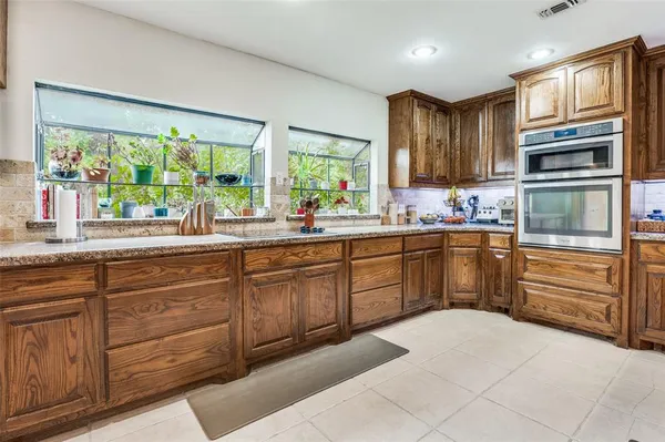 $3,000 | 1602 Glen Valley Drive, Irving, TX 75061