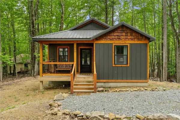 $410,000 | 100 Teaberry Trail, Beech Mountain, NC 28604