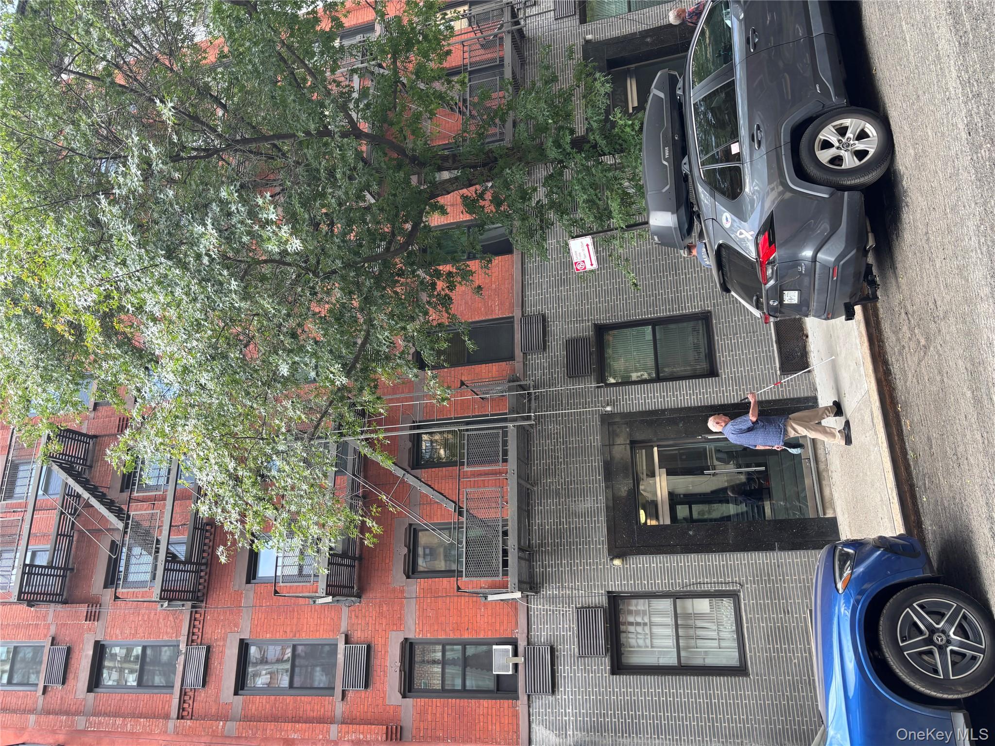 a car parked in front of a building