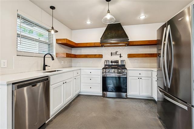 426 Lafitte Street Mandeville, LA 70448 - Photo 10 of 22
