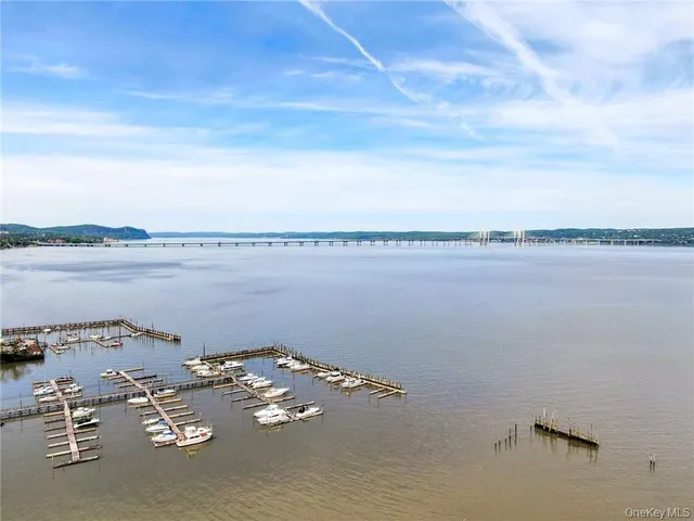 $3,200 | 142 Hudson Terrace, Unit 1, Piermont, NY 10968