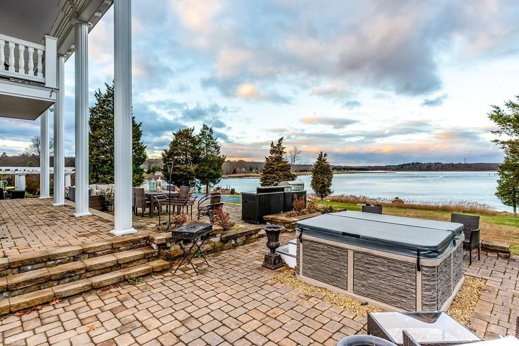 92 Narrows Road Freetown, MA 02702 - Photo 5 of 30 Gallery Image 5