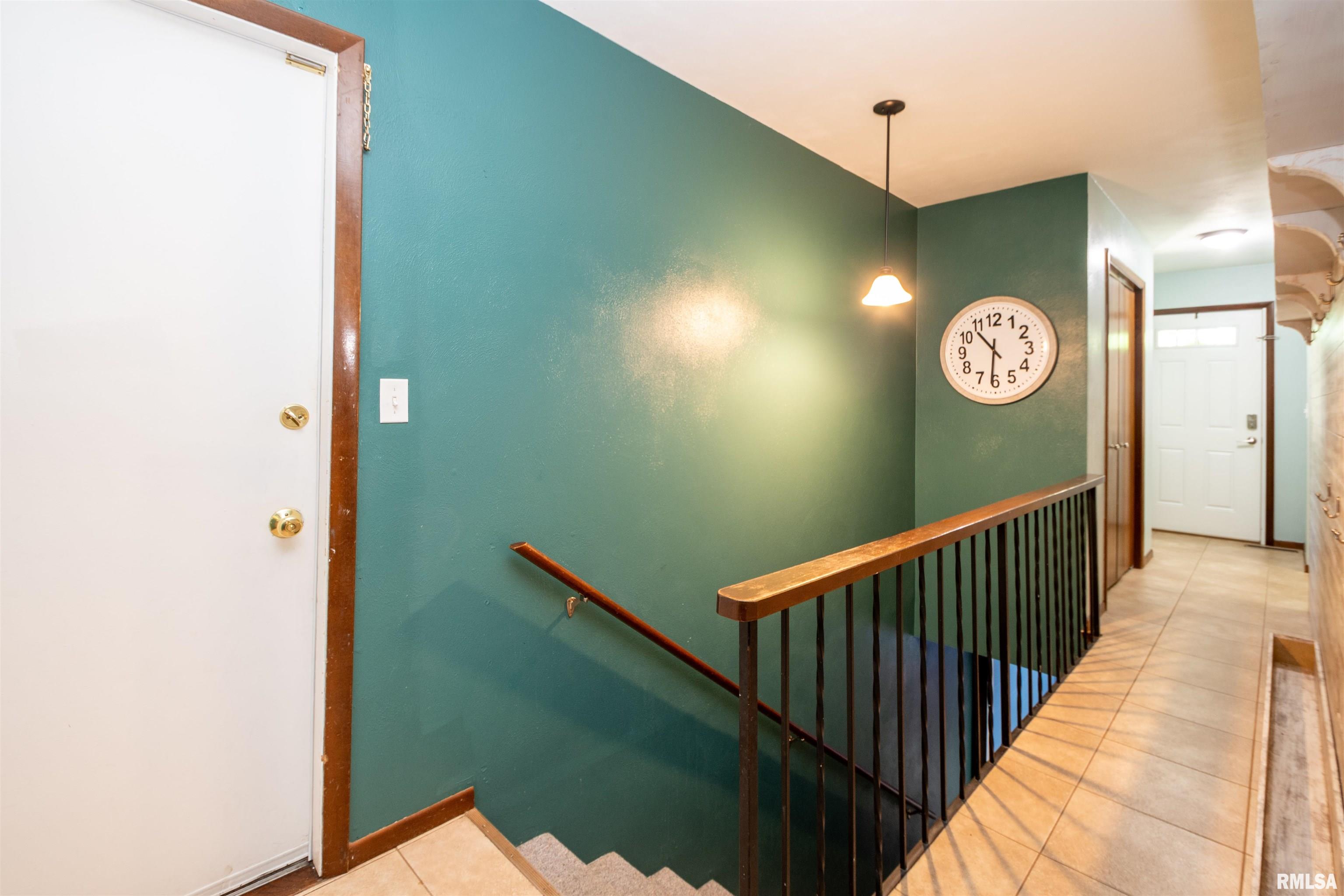 415 Ridgecrest Drive Washington, IL 61571 - Photo 19 of 32
