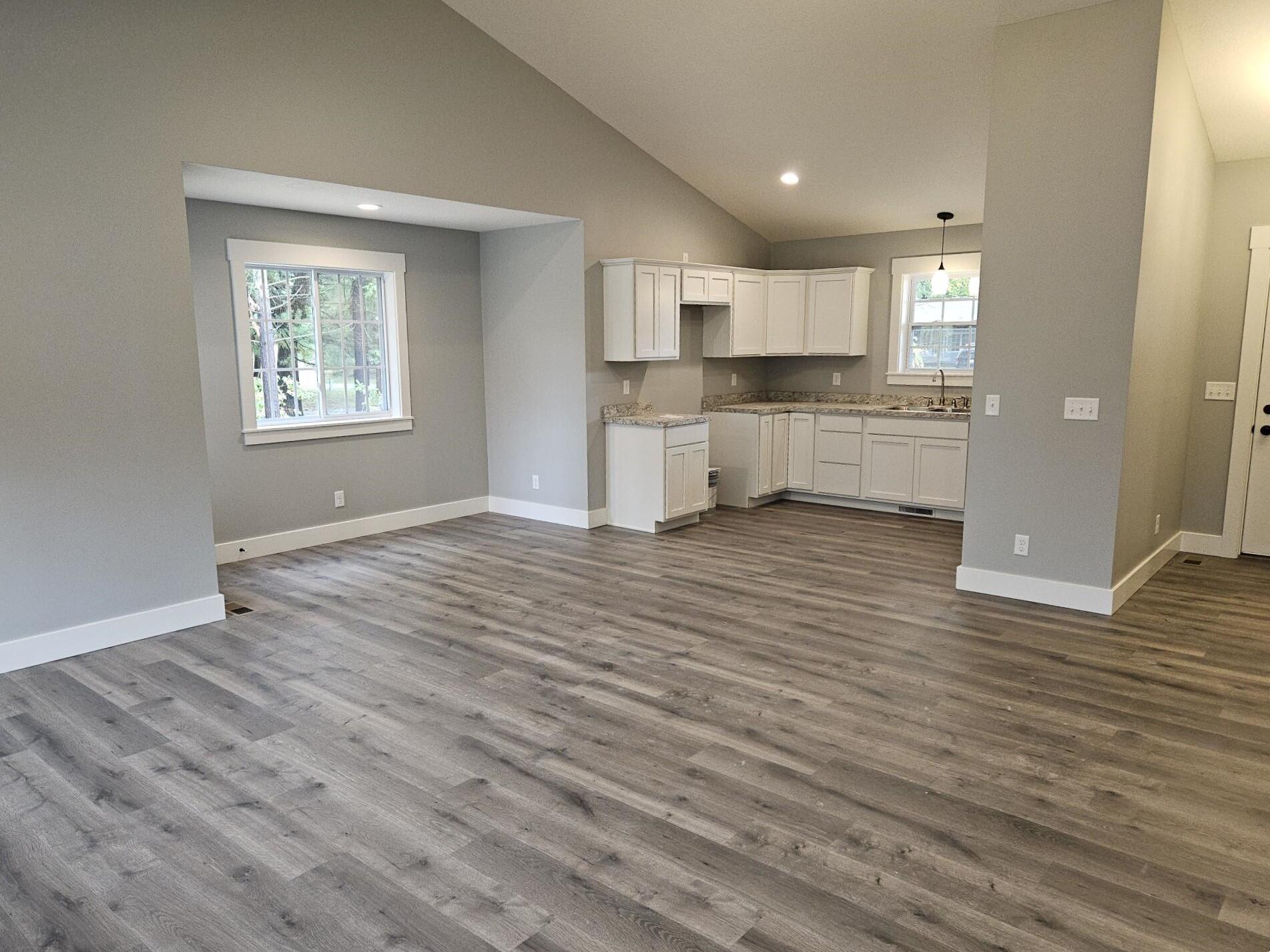 281 Brooks Road North Muskegon, MI 49442 - Photo 3 of 12 20240925_103702