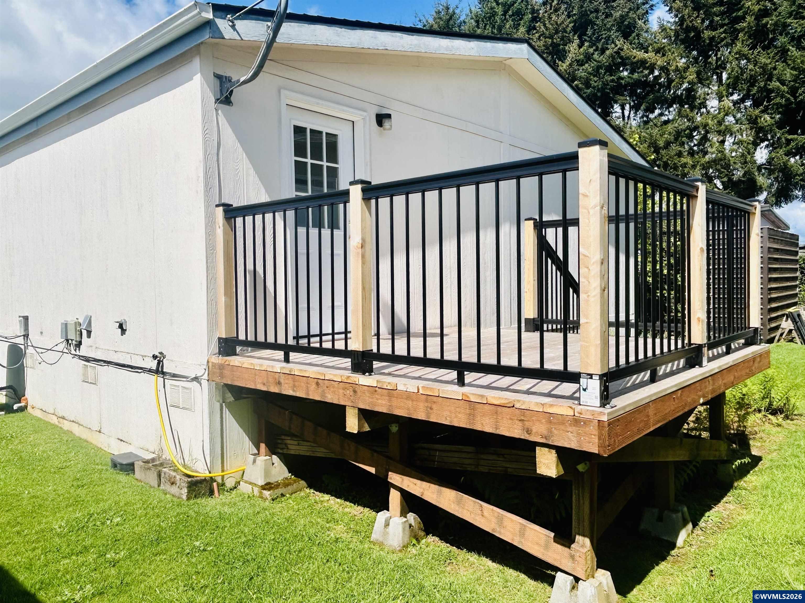340 Northeast Crest Street, Unit 47 Sublimity, OR 97385 - Photo 16 of 18