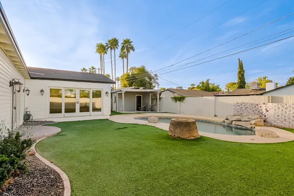 $5,500 | 5328 East Pinchot Avenue, Phoenix, AZ 85018