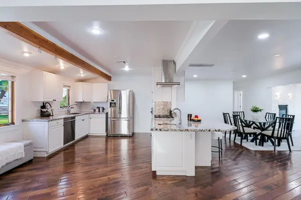$5,500 | 5328 East Pinchot Avenue, Phoenix, AZ 85018
