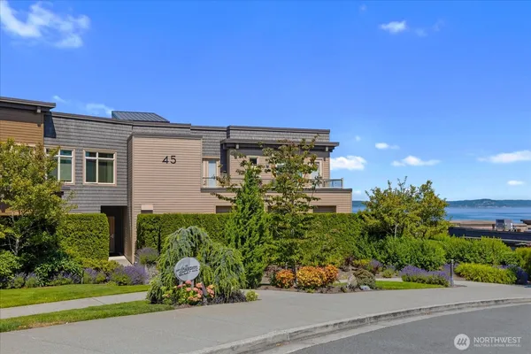 $929,000 | 45 Pine Street, Unit 101, Edmonds, WA 98020