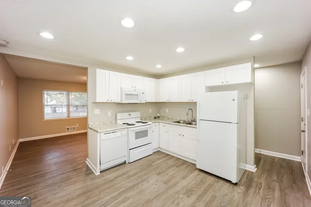 $1,470 | 8125 Attleboro Drive, Jonesboro, GA 30238