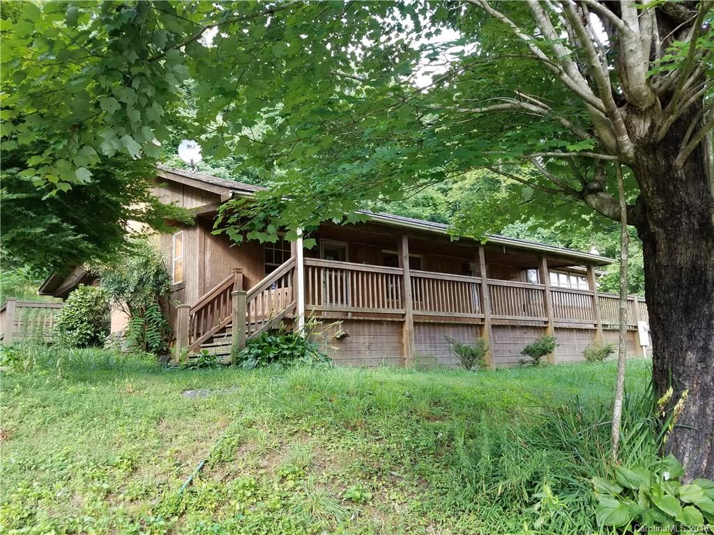 123 Yale Road Hendersonville, NC 28739 - Photo 3 of 14 Gallery Image 3