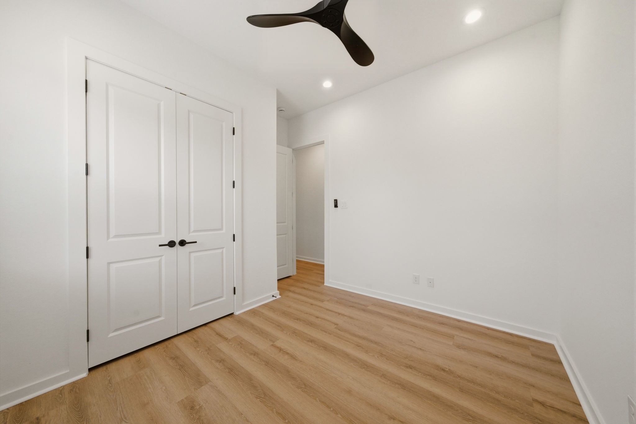 8203 Calhoun Road, Unit A/B Houston, TX 77033 - Photo 27 of 38