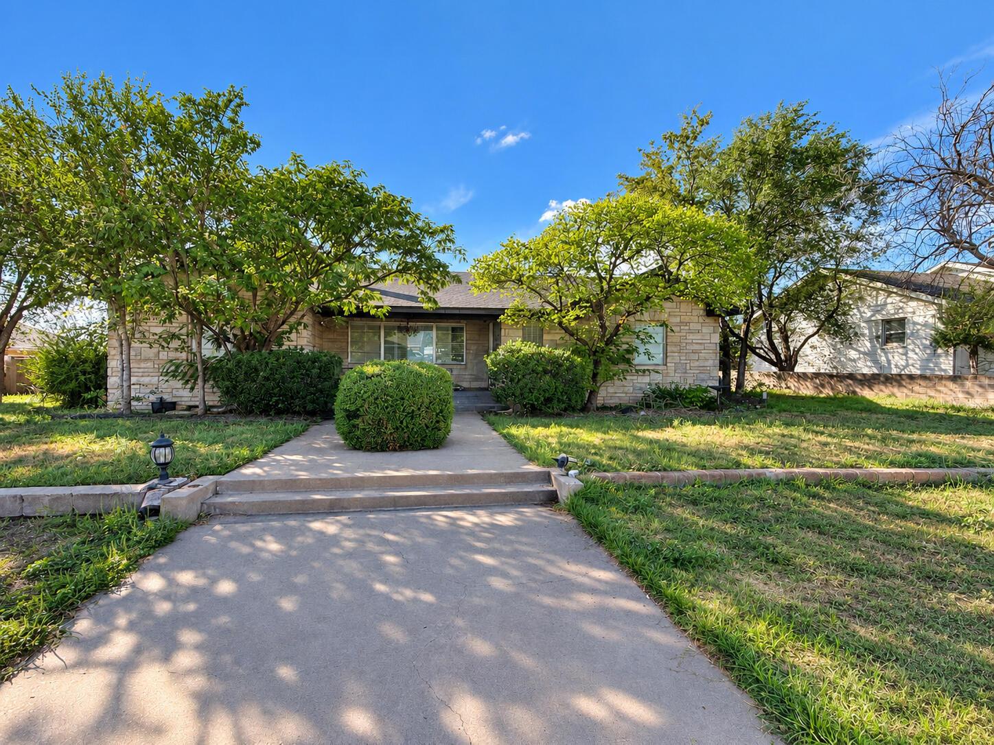 507 Austin Street Borger, TX 79007 - Photo 1 of 27 IMG_1465