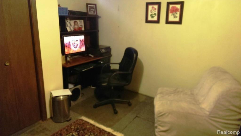 600 Merrimac Road Canton, MI 48188 - Photo 12 of 19 Bedroom 3.jpg