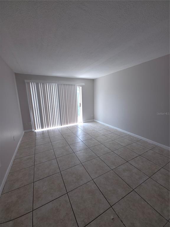 921 West Oak Ridge Road, Unit 921C Orlando, FL 32809 - Photo 6 of 11