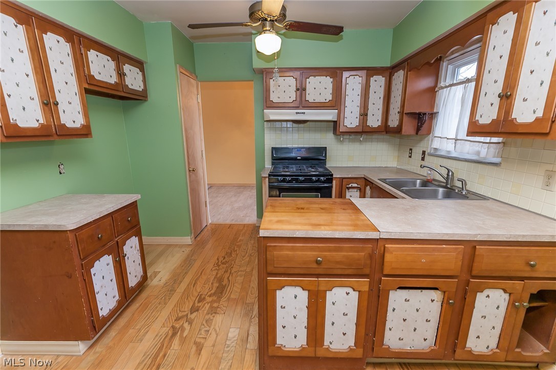 21116 Mastick Road Cleveland, OH 44126 - Photo 6 of 27