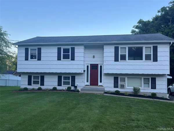 $699,000 | 11 Whitman Street, Congers, NY 10920
