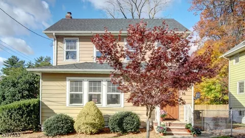 $595,000 | 16 Verona Place, Verona, NJ 07044