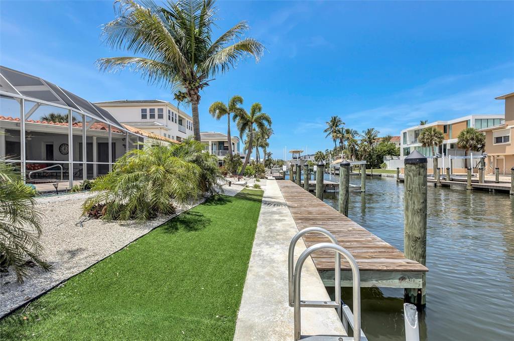 617 Rountree Drive Longboat Key, FL 34228 - Photo 28 of 41