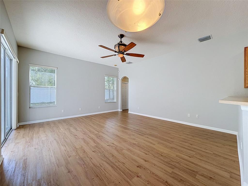 2021 Rutherford Drive Dover, FL 33527 - Photo 22 of 54