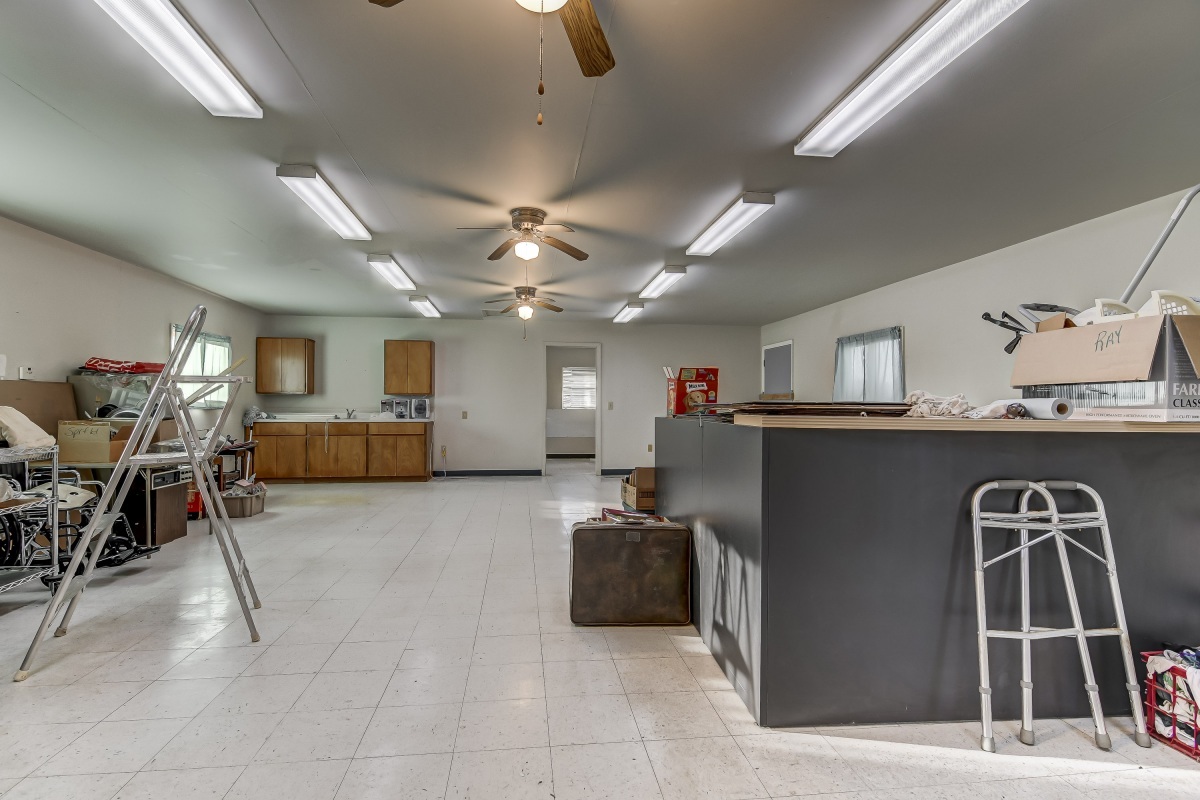 2802 West Jefferson Street Springfield, IL 62702 - Photo 38 of 50